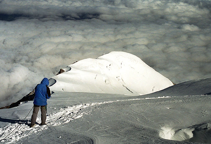 Samotna wędrówka... zejście z Mount Blanc...