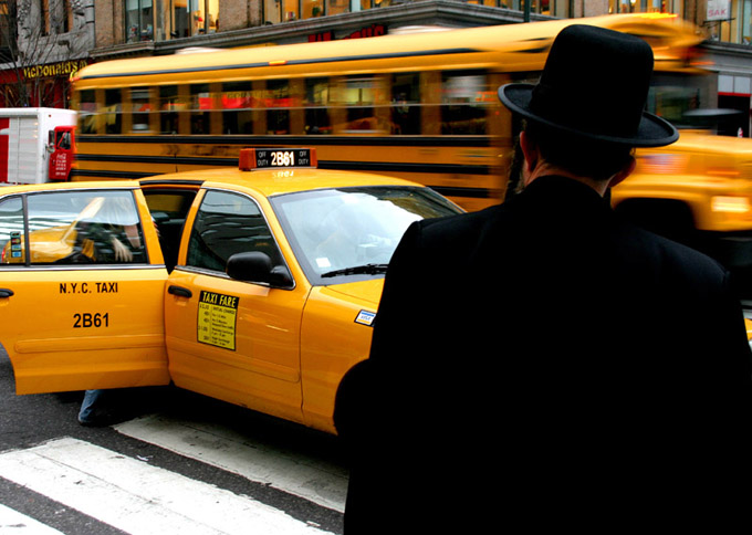 i rzekł żyd: toż to żóty autobus i taxi też