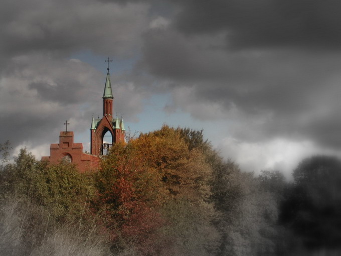 ...nadchodzą złe moce.