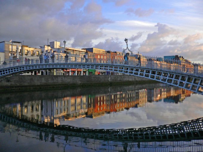 Ha'penny Bridge, Irlandia