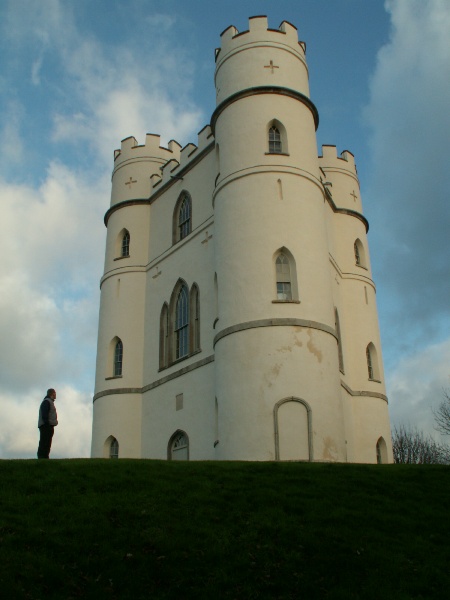 Mały człowiek - duża rzecz. Lawrence Castle, Devon