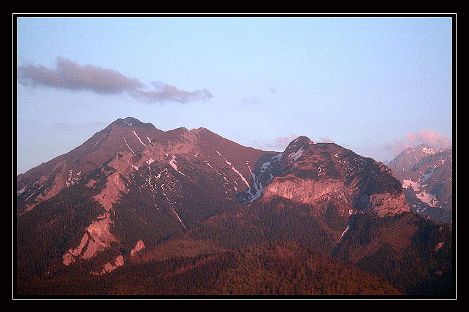 Tatry Bielskie o zachodzie