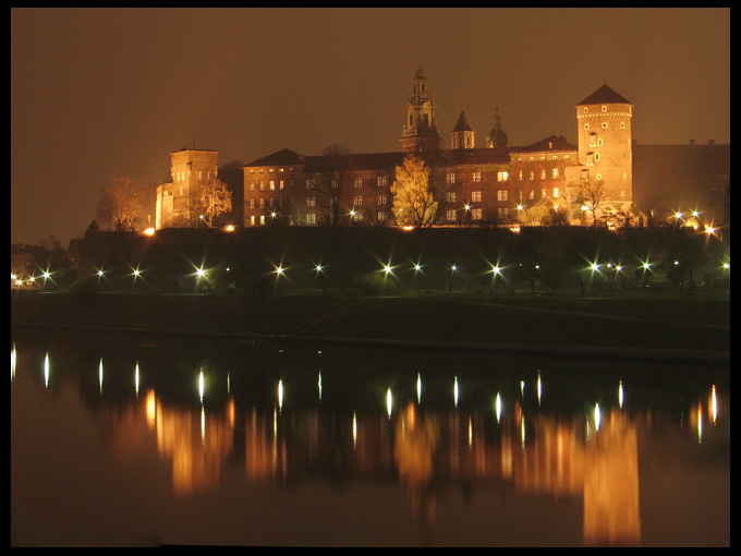 Wawel nocą