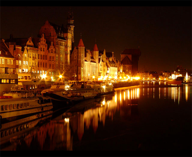 Nocny Gdańsk (nad Motławą):)