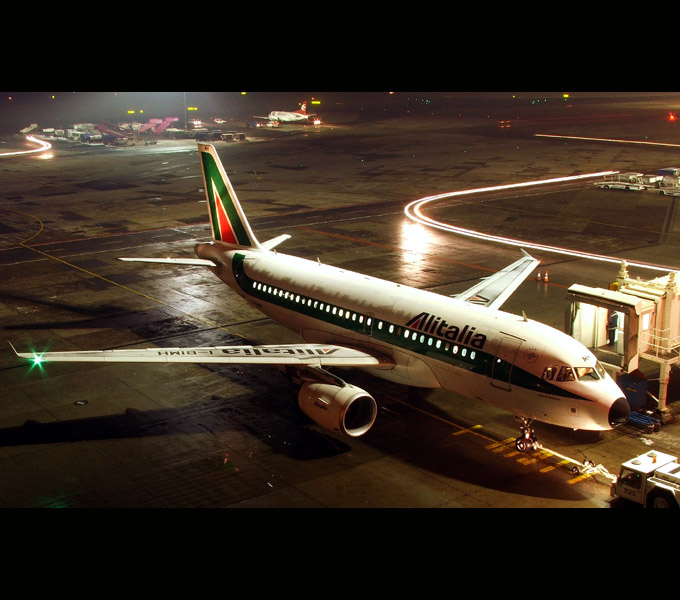 Alitalia Airbus A-319 112