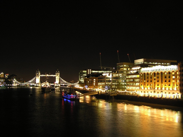 London by night...