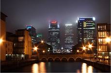 "Canary Wharf" nocą 1