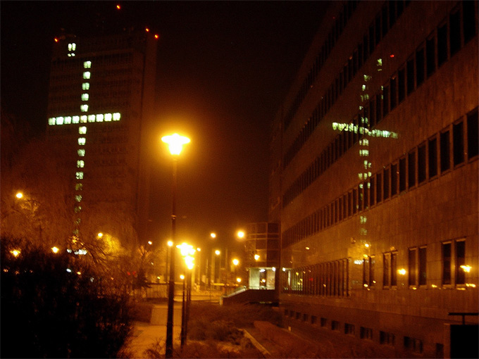 dwa krzyże