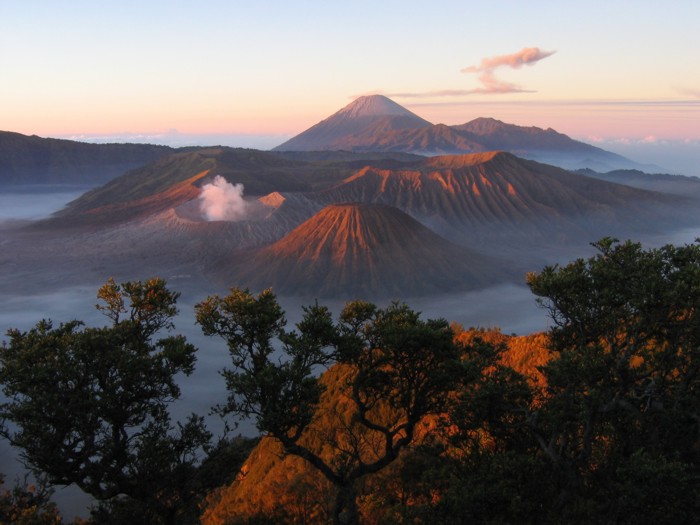 wschód na BROMO