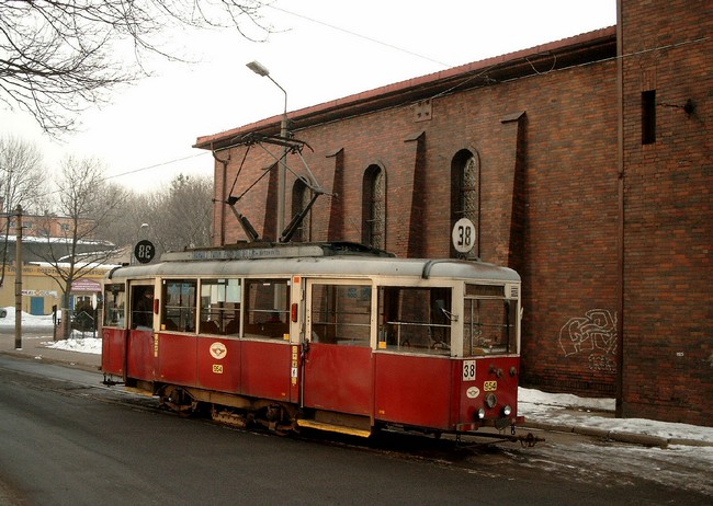 trzydziestka ósemka