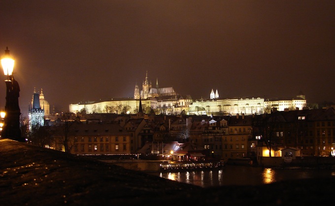 Praha nocą