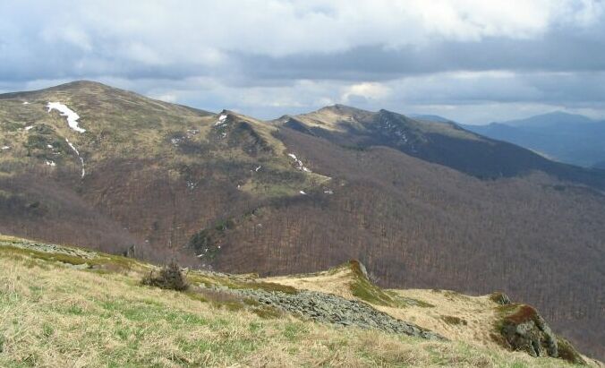 Bieszczady Wysokie wczesną wiosną