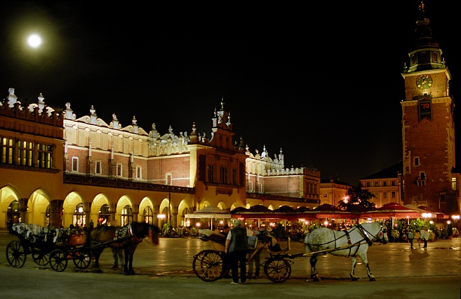 Krakowski Rynek nocą