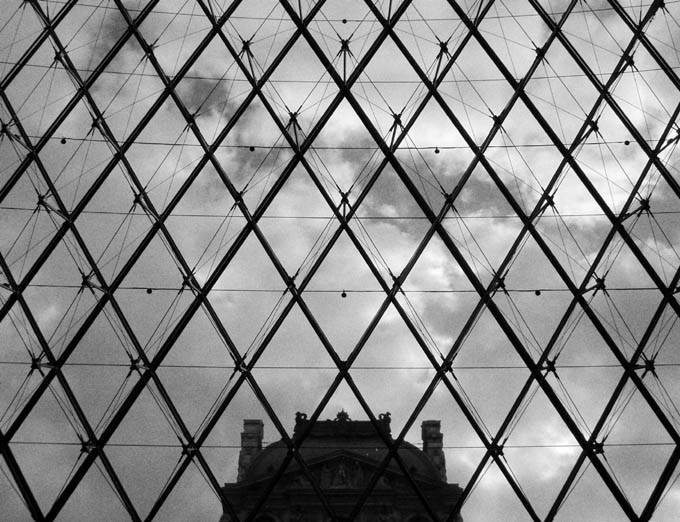 louvre w kratke