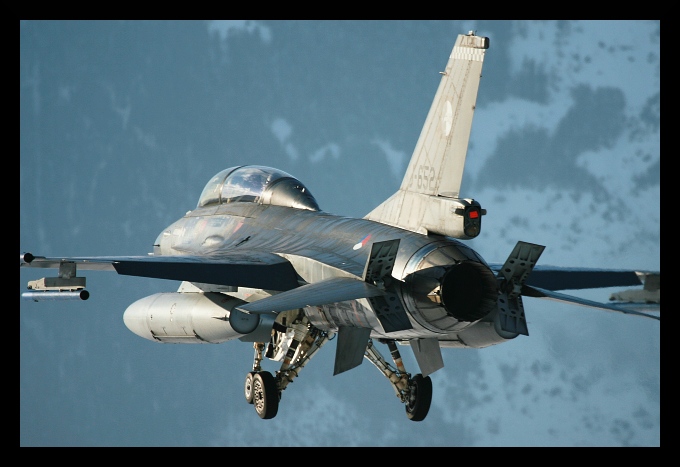 F-16, Sion/Szwajcaria, 6.01.2006