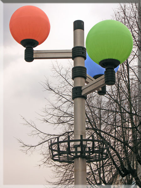 Color brilliance of street lamp