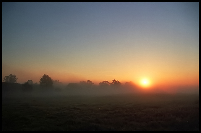 poranek nad Narwią