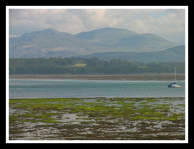 Castle hills and boat