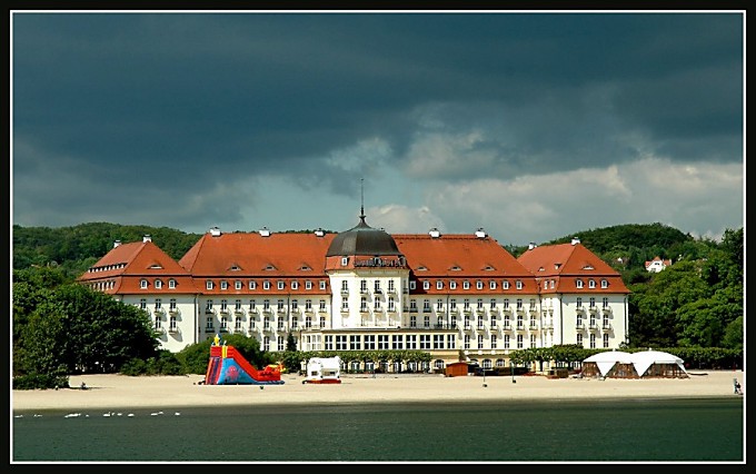 GRAND HOTEL