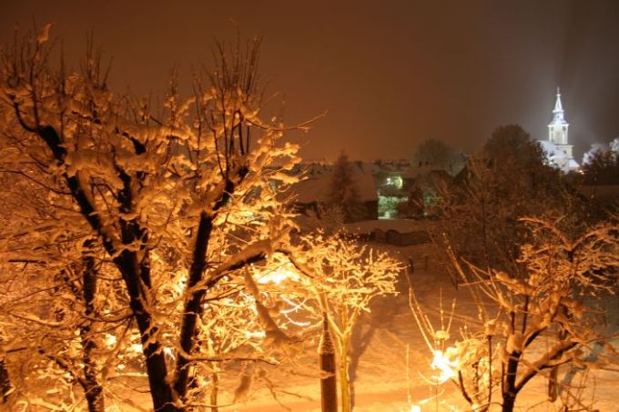 wieczorami nie widać szarości