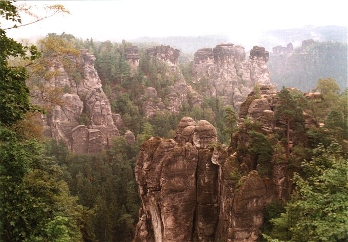 Bastei - widok na skałki.