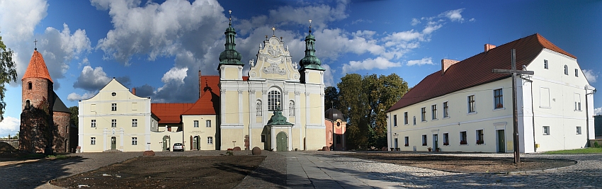 Strzelno - Rotunda św. Prokopa i Bazylika św. Trójcy