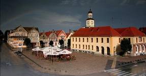 TĘCZOWE MIASTO