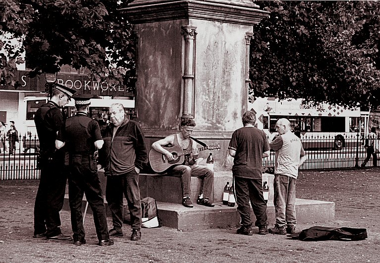 Muzyka lagodzi obyczaje