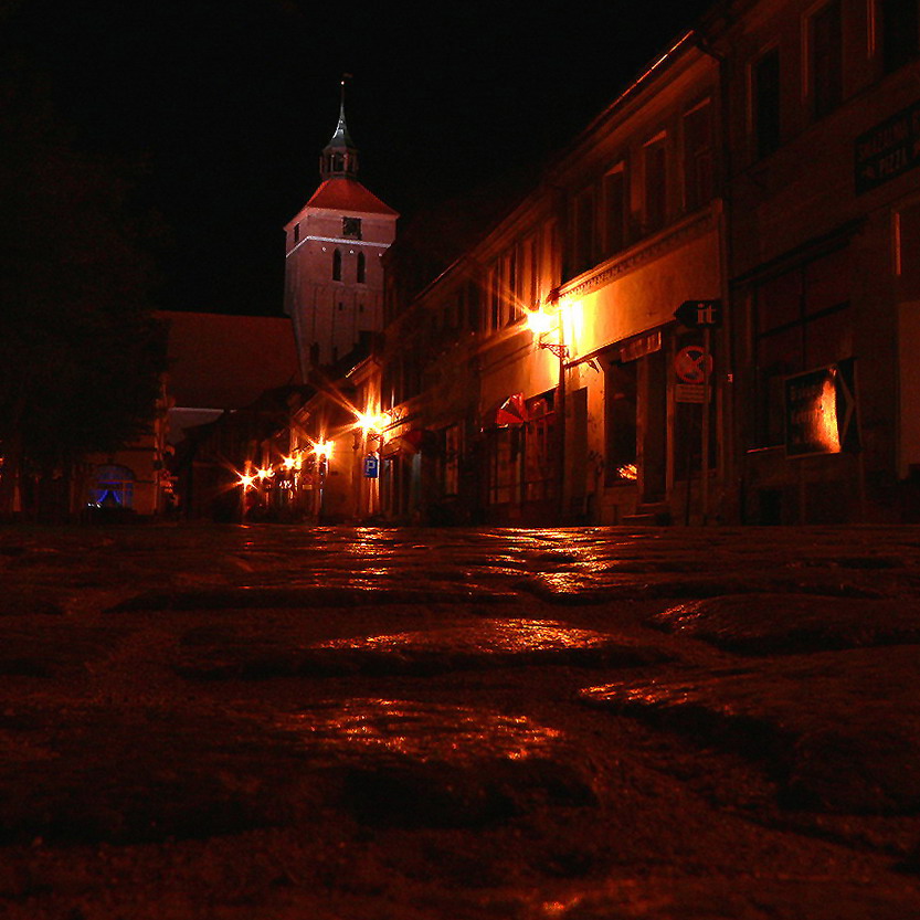 Reszel by night