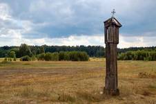 Latarnia zmarłych (prawosławna) we wsi Kapitańszczyzna.