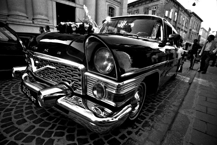 A wedding car. Lviv.