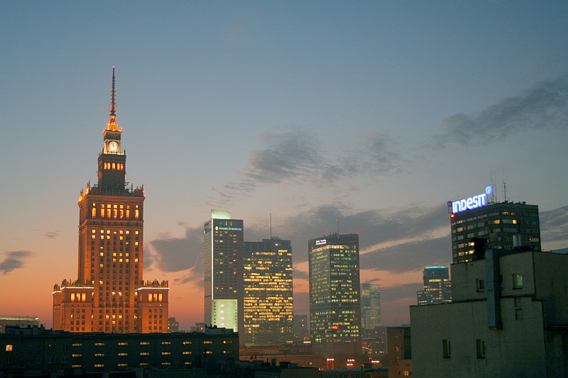 Warszawa wieczorową porą