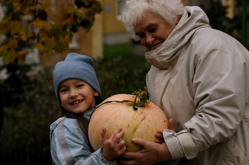 babcia z wnusią