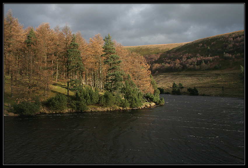 Howden Reservuar Peak District UK