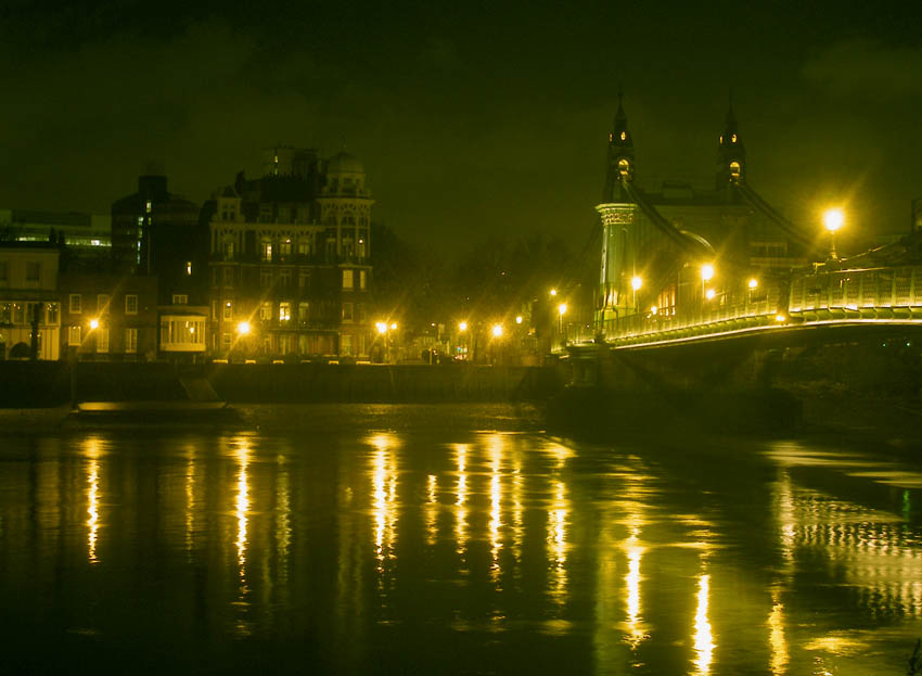 Hammersmith Bridge