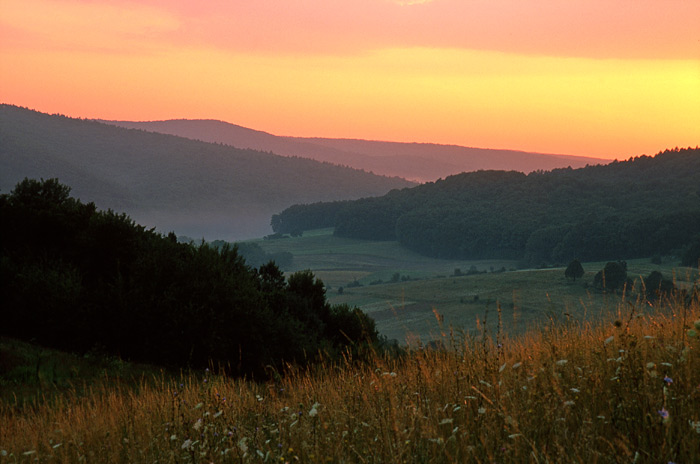 Zachód nad doliną