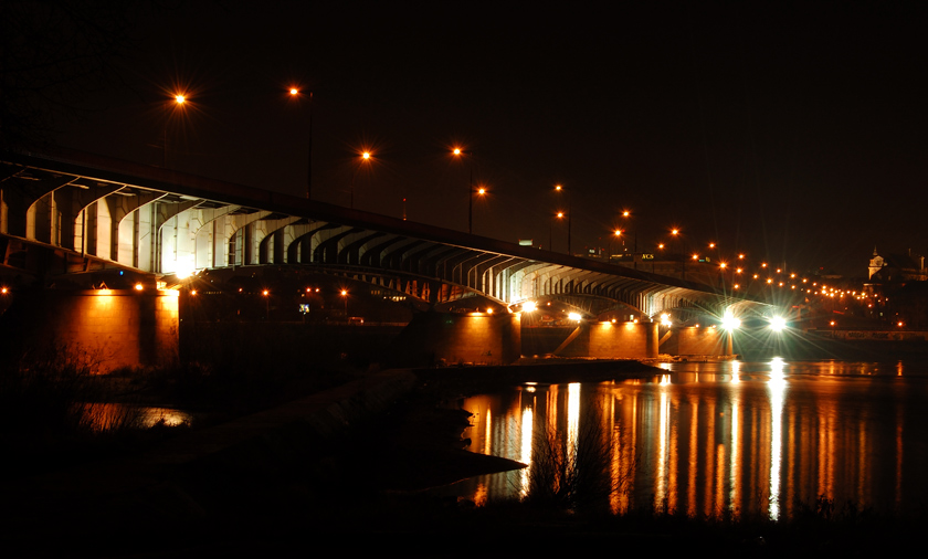 Most Śląsko-Dąbrowski nocą