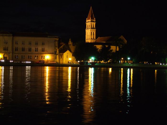 Trogir-noc