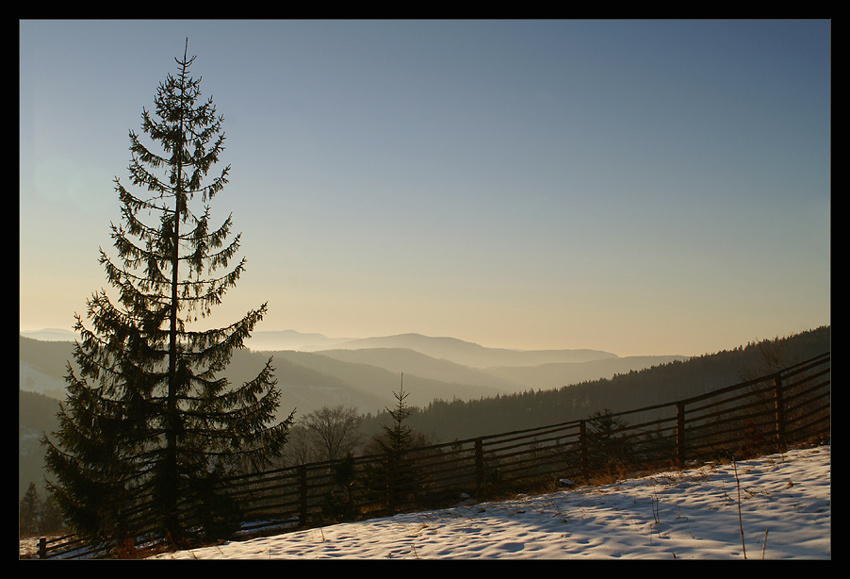 Beskidzkie wędrówki cz.II/ grudzień 2006