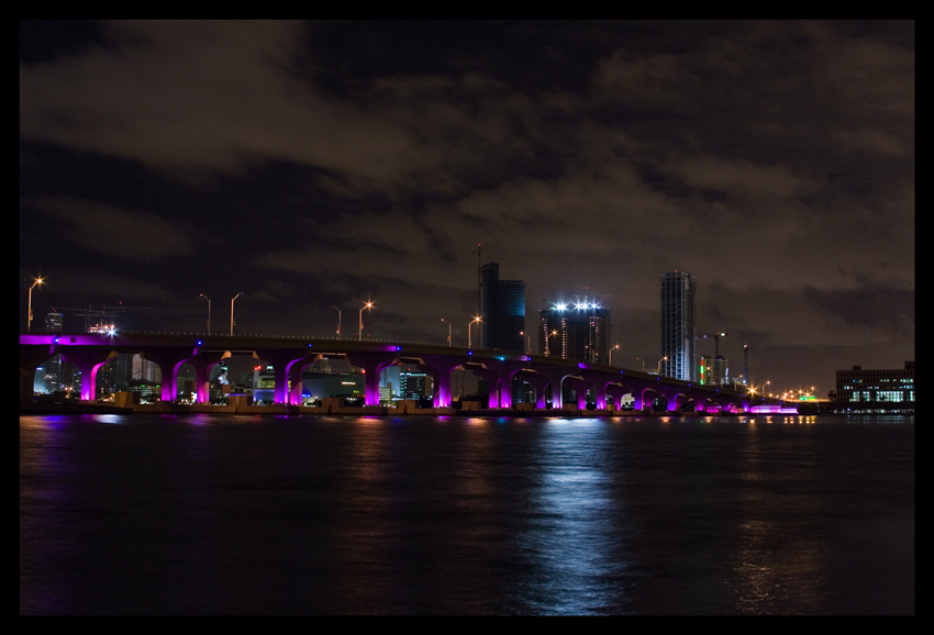 Purple bridge laczacy Miami z South Beach