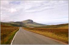 Isle of Sky z Old Man of Storr w tle