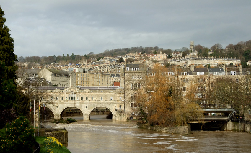 Bath, dziś koło południa