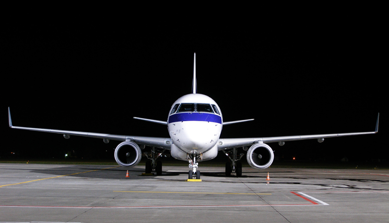 Embraer 175