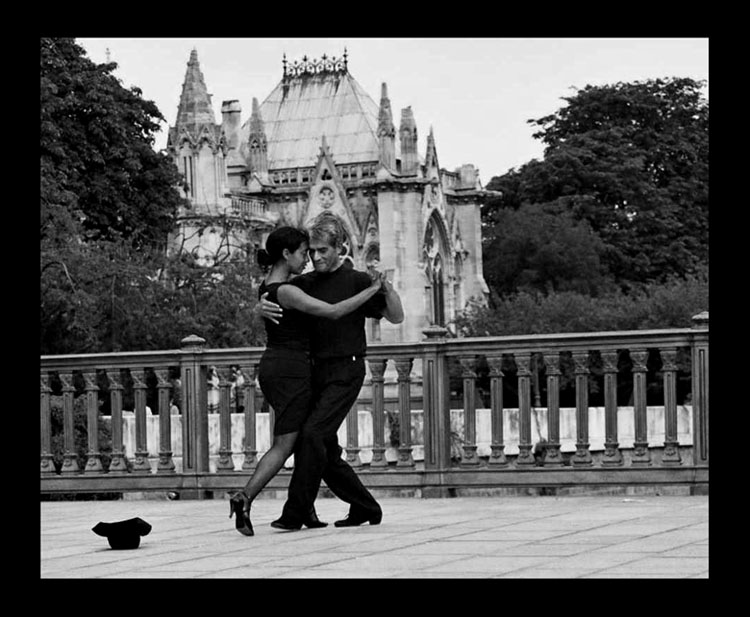 Tango w Paryżu