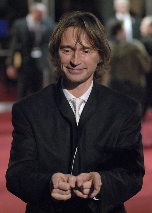 Robert Carlyle