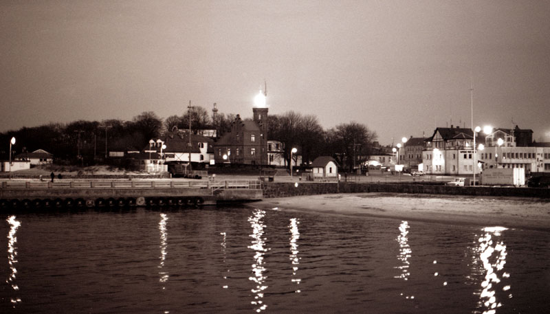 Port Ustka wieczorem