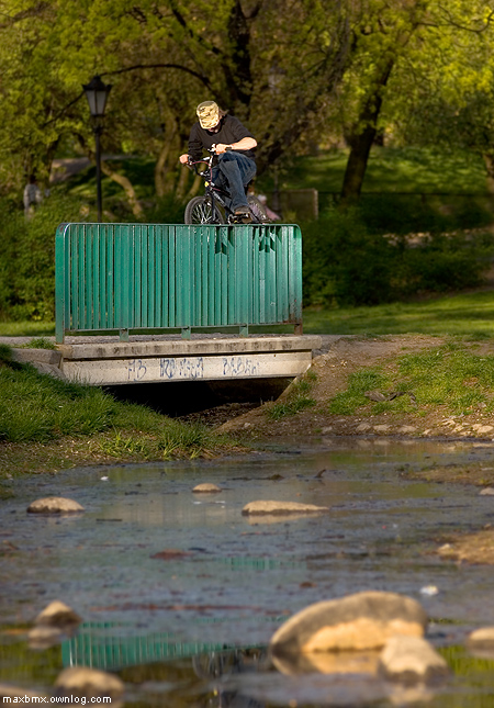 Henry double peg grind