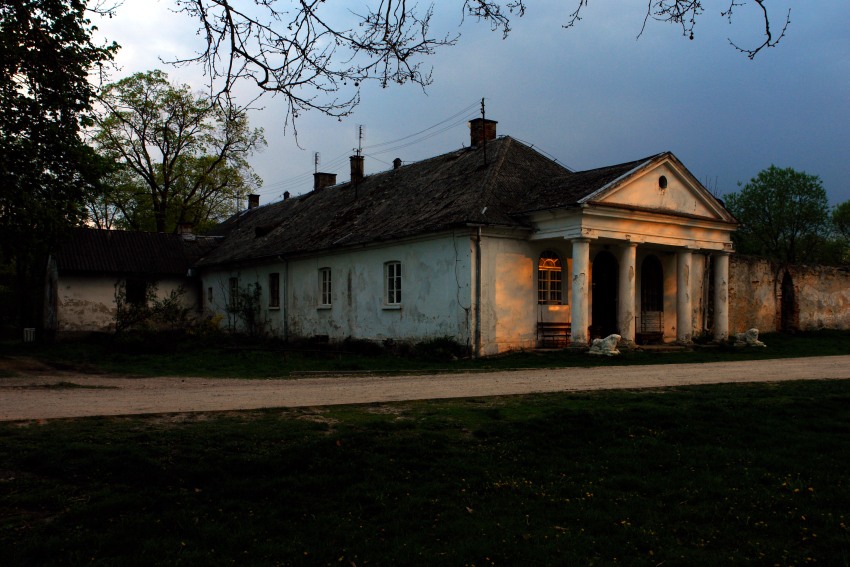 Stajnia cugowa w Kurozwękach