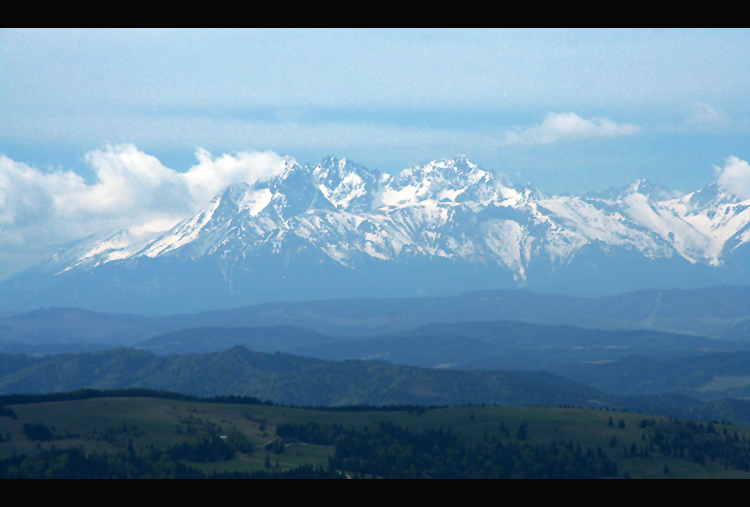 Widok na Tatry Wysokie z Pasma Radziejowej