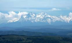 Widok na Tatry Wysokie z Pasma Radziejowej